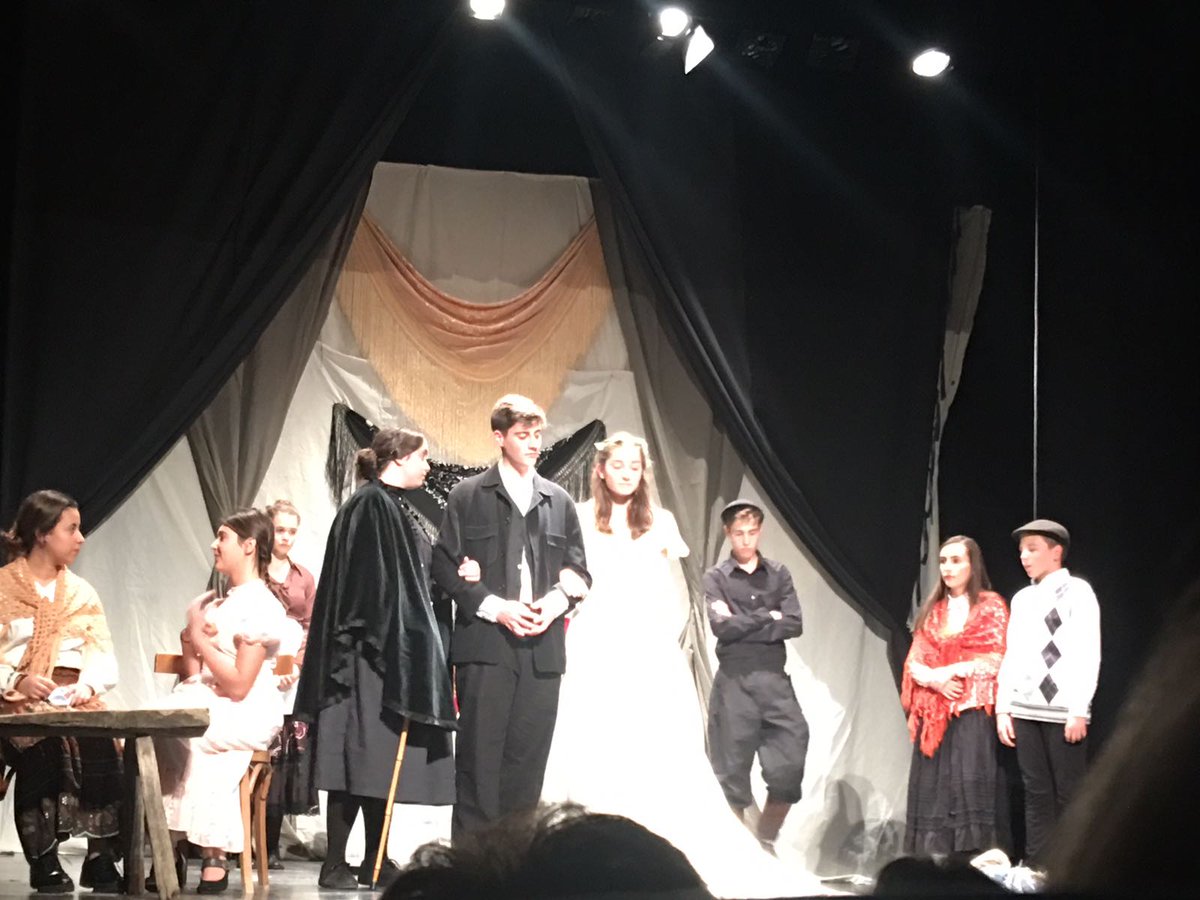 Teatro grupo ilusiones