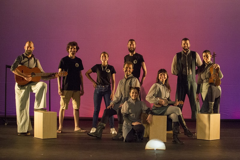 «El libro andante», montaje para el IES Peñaranda y el Colegio La Encarnación, el 8 de mayo en nuestro teatro